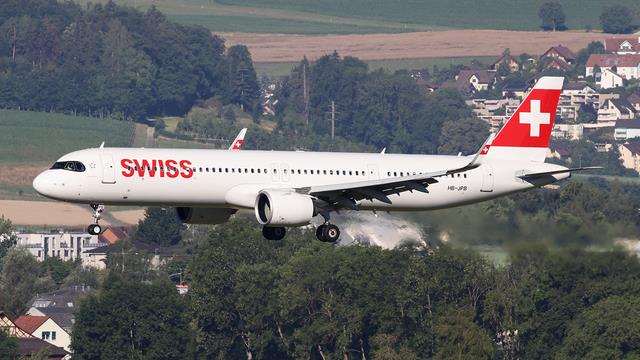 HB-JPB:Airbus A321:Swiss International Air Lines